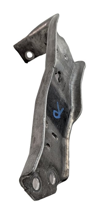 Thumbnail 3: 2016 BMW X1 (F48) 2.0L B46 FRONT RIGHT PASSENGER RADIATOR SUPPORT MOUNT BRACKET