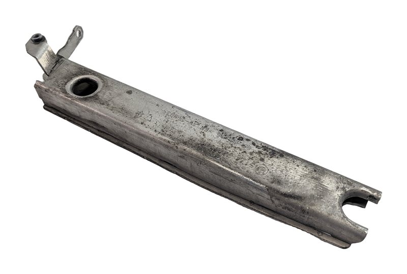 Thumbnail 6: 2016 BMW X1 (F48) 2.0L (B46) WATER COOLANT RADIATOR SUPPORT MOUNT BRACKET