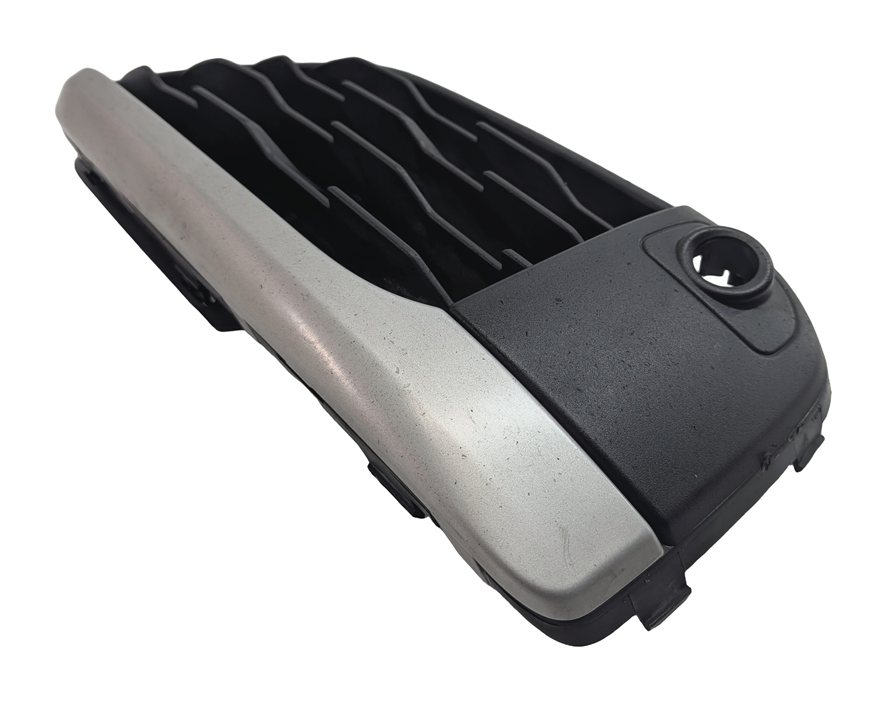 Thumbnail 4: 2016-2019 BMW X1 (F48) RIGHT FRONT PASSENGER LOWER BUMPER AIR VENT GRILLE TRIM