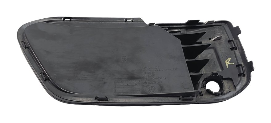 Thumbnail 5: 2016-2019 BMW X1 (F48) RIGHT FRONT PASSENGER LOWER BUMPER AIR VENT GRILLE TRIM