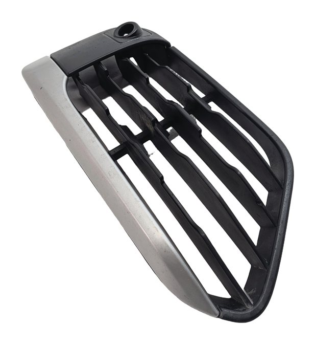 Thumbnail 4: 2016-2019 BMW X1 (F48) LEFT FRONT DRIVER LOWER BUMPER AIR VENT GRILLE TRIM