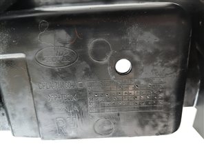 Thumbnail 7: 2016 RANGE ROVER (L405) 3.0L DIESEL (306DT) RIGHT AUXILIARY RADIATOR TRIM SHROUD