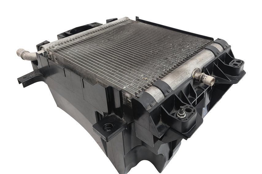 Thumbnail 5: 16-21 ROVER SPORT DISCOVERY L494 L462 3.0L RIGHT DIESEL INTERCOOLER RADIATOR