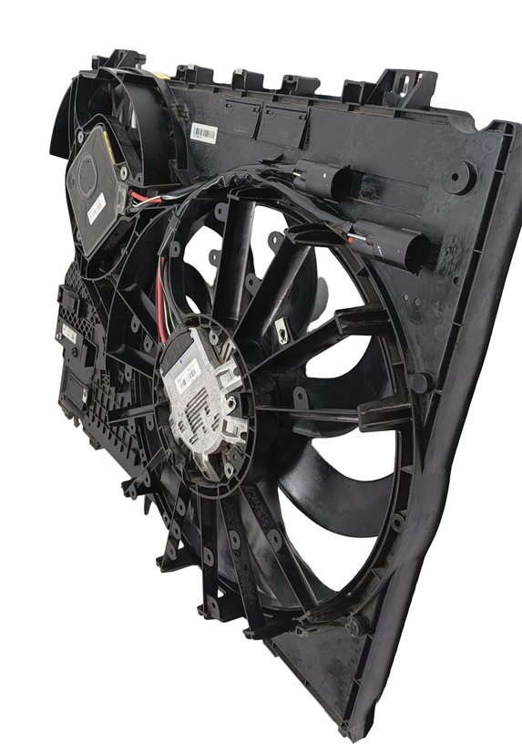 Thumbnail 4: 16 LAND RANGE ROVER SPORT L494 3.0L DIESEL ENGINE RADIATOR COOLING FAN ASSEMBLY