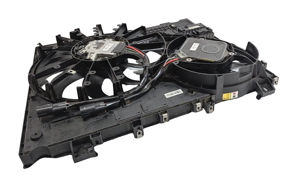 Thumbnail 5: 16 LAND RANGE ROVER SPORT L494 3.0L DIESEL ENGINE RADIATOR COOLING FAN ASSEMBLY