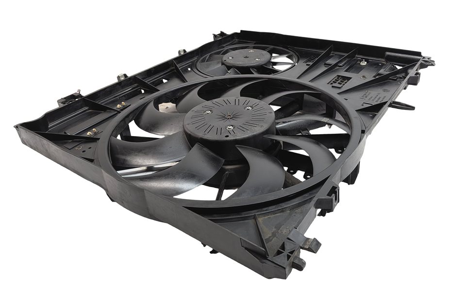 Thumbnail 6: 16 LAND RANGE ROVER SPORT L494 3.0L DIESEL ENGINE RADIATOR COOLING FAN ASSEMBLY