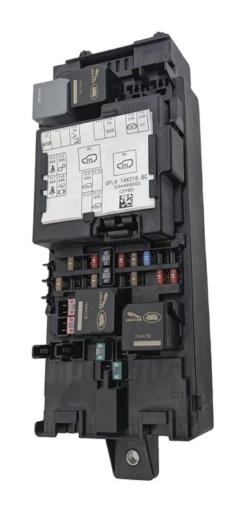 Thumbnail 2: 2016 RANGE ROVER (L405) FRONT RIGHT PASSENGER FUSE RELAY BOX PANEL