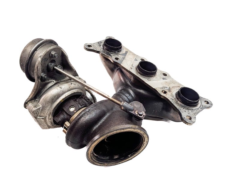 Thumbnail 7: 2008-2010 BMW X6 (E71) 3.0L xDRIVE 35i TWIN TURBO FRONT TURBOCHARGER ASSEMBLY
