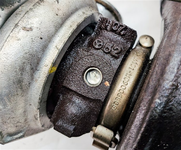 Thumbnail 9: 2008-2010 BMW X6 (E71) 3.0L xDRIVE 35i TWIN TURBO FRONT TURBOCHARGER ASSEMBLY