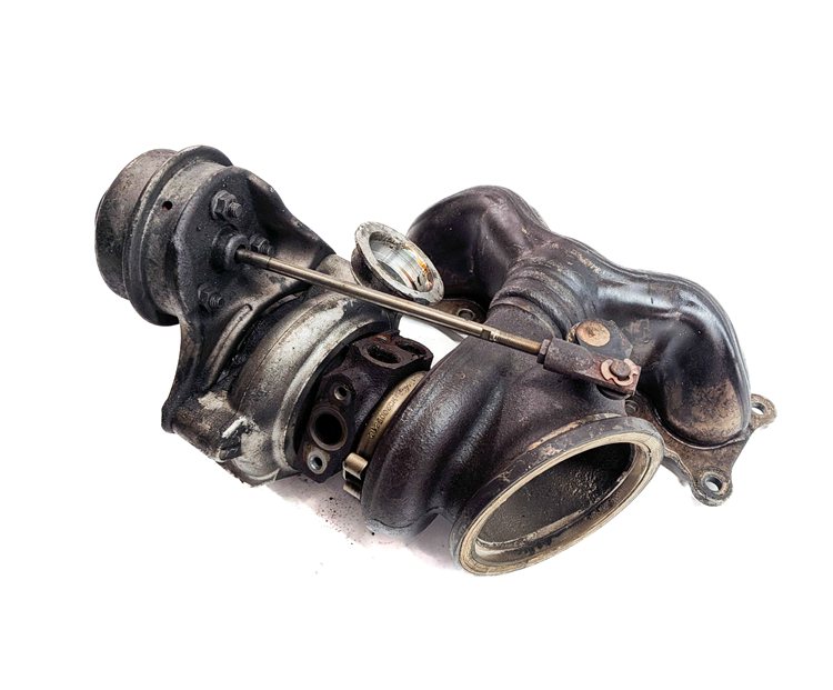 Thumbnail 7: 2008-2010 BMW X6 (E71) 3.0L xDRIVE 35i TWIN TURBO REAR TURBOCHARGER ASSEMBLY