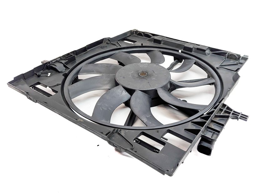 Thumbnail 3: 2009-2014 BMW X5 X6 (E70 E71) 3.0L N55 TURBO / 3.0L DIESEL COOLING FAN 850 WATT