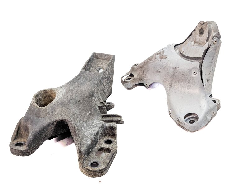 2010 BMW X6 (E71) 3.0L (N54) ENGINE MOTOR SUPPORT MOUNT BRACKET SET/2