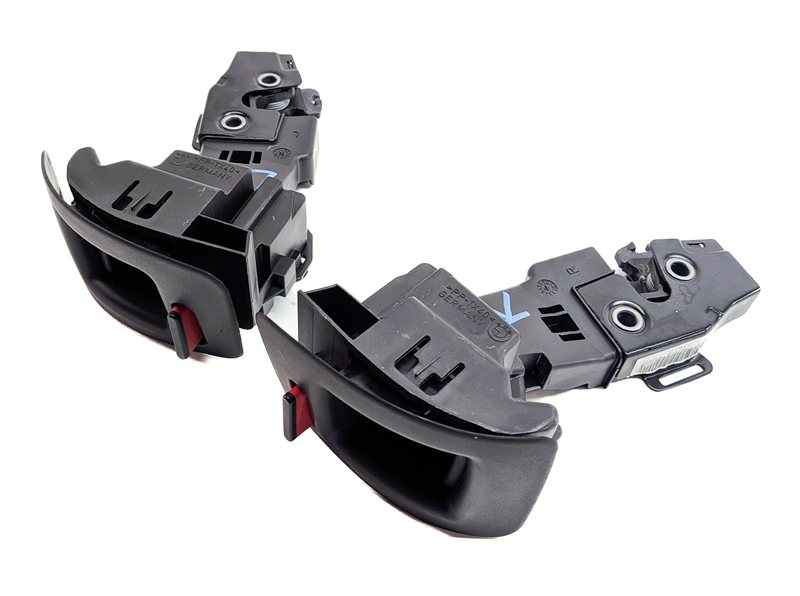 2010 BMW X6 (E71) REAR LEFT & RIGHT FOLDING SEAT LOCK LATCH RELEASE HANDLE SET/2