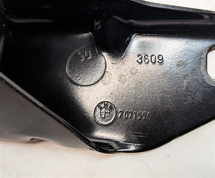 Thumbnail 10: 2010 BMW X6 (E71) REAR TRUNK
