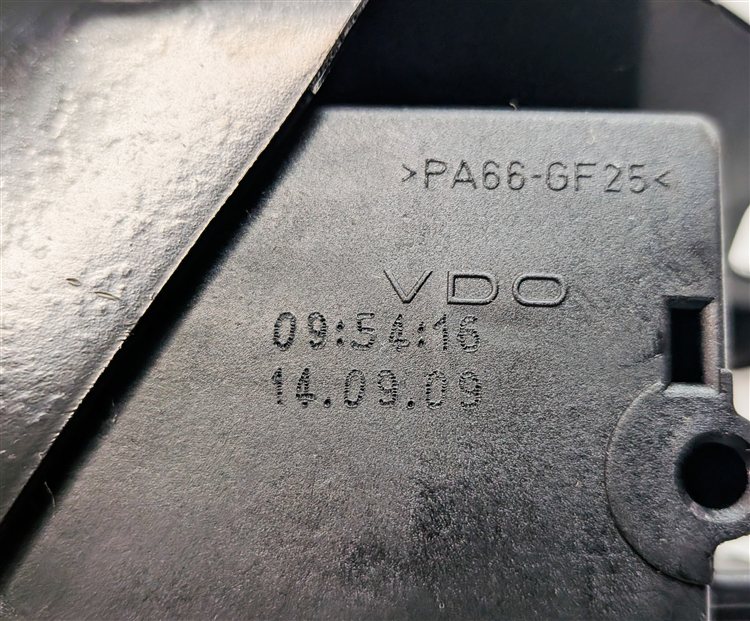 Thumbnail 8: 2010 BMW X6 (E71) REAR TRUNK