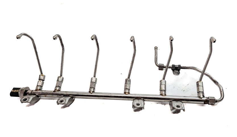 Thumbnail 2: 2010 BMW X6 (E71) 3.0L (N54) ENGINE FUEL INJECTOR RAIL w/ FUEL LINES