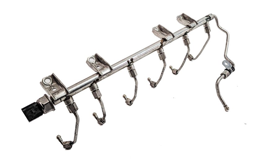 Thumbnail 5: 2010 BMW X6 (E71) 3.0L (N54) ENGINE FUEL INJECTOR RAIL w/ FUEL LINES