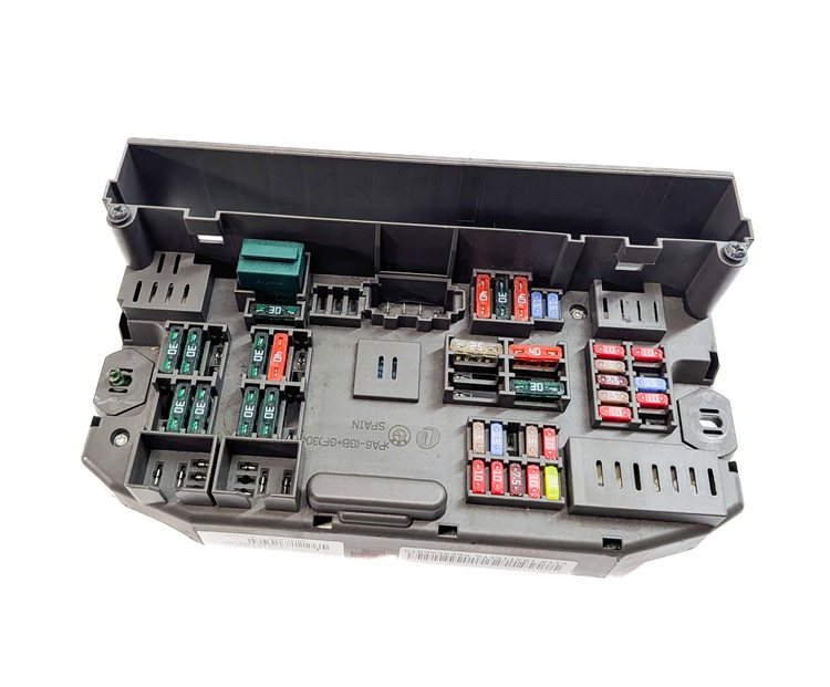 Thumbnail 2: 2010 BMW X6 (E71) 3.0L (N54) CABIN FUSE RELAY JUNCTION BOX PANEL