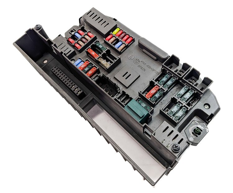 Thumbnail 4: 2010 BMW X6 (E71) 3.0L (N54) CABIN FUSE RELAY JUNCTION BOX PANEL
