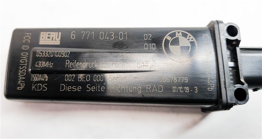 Thumbnail 6: 2010 BMW X6 (E71) TIRE PRESSURE MONITOR SYSTEM TPMS ANTENNA MODULE