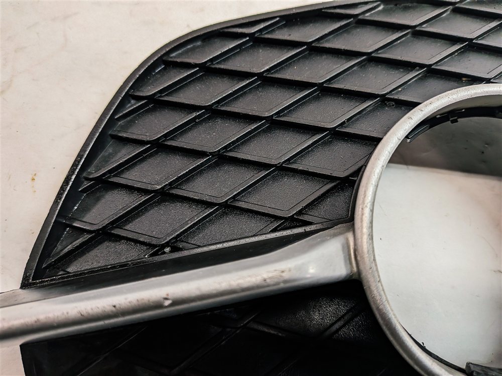 Thumbnail 12: 10 BMW X6 (E71) FRONT RIGHT PASSENGER LOWER BUMPER FOG LIGHT FOGLIGHT LAMP TRIM