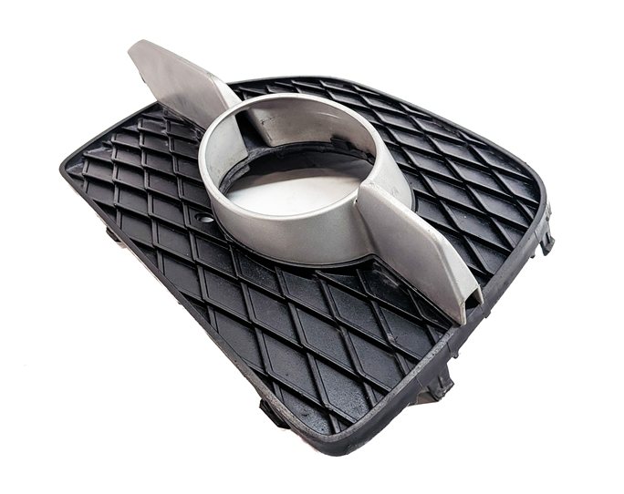 Thumbnail 4: 10 BMW X6 (E71) FRONT RIGHT PASSENGER LOWER BUMPER FOG LIGHT FOGLIGHT LAMP TRIM