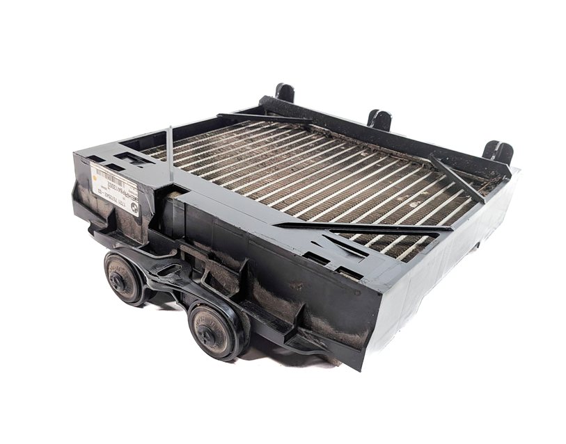 10-19 BMW 535i 550i 640i 740i 750i 760i (F01 F07 F10) ENGINE OIL COOLER RADIATOR