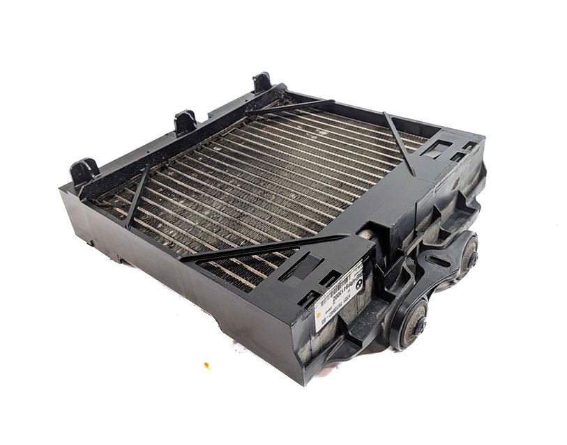 Thumbnail 3: 10-19 BMW 535i 550i 640i 740i 750i 760i (F01 F07 F10) ENGINE OIL COOLER RADIATOR