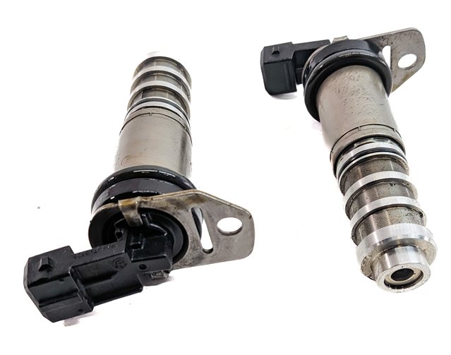 Thumbnail 4: 2012 BMW 750LI (F01) 4.4L (N63) ENGINE VVT VARIABLE VALVE TIMING SOLENOID SET/2