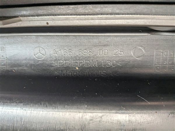 Thumbnail 5: 13-19 MERCEDES GL GLS CLASS X166 LEFT DRIVER LIGHTED RUNNER RUNNING BOARD STEP 