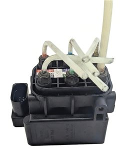 Thumbnail 4: 2016 MERCEDES GL450 (X166) AIRMATIC AIR SUSPENSION CONTROL VALVE BLOCK