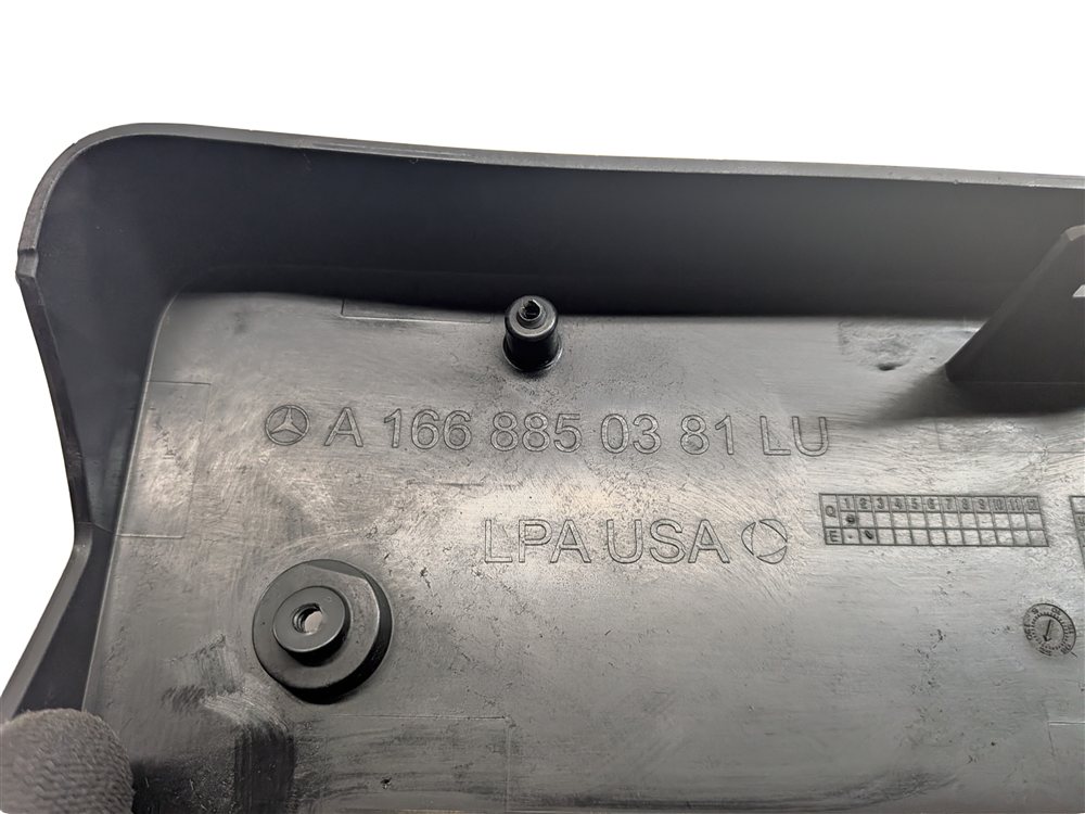 Thumbnail 6: 2016 MERCEDES GL450 (X166) FRONT LICENSE PLATE MOUNT BRACKET