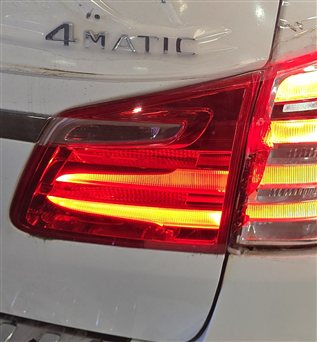 Thumbnail 2: 13-16 MERCEDES GL350 GL450 GL550 (X166) REAR RIGHT INNER TAILLIGHT LIGHT LAMP