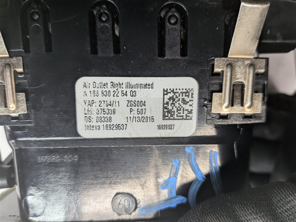 Thumbnail 7: 2016 MERCEDES GL450 (X166) FRONT RIGHT PASSENGER HEAT AIR AC HVAC VENT (Black)