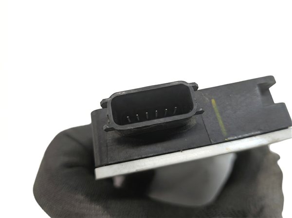 Thumbnail 6: 2016 MERCEDES GL450 (X166) REAR DRIVER ASSIST BLIND SPOT RADAR SENSOR MODULE