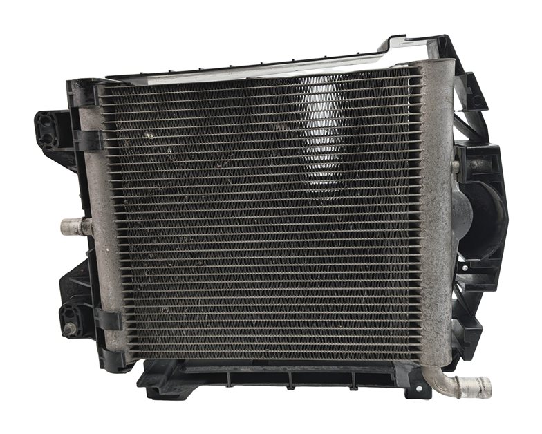 Thumbnail 2: 13-20 ROVER SPORT DISCOVERY (L405 L462 L494) LEFT AUXILIARY RADIATOR & BRACKET