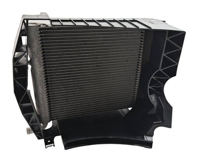 Thumbnail 4: 13-20 ROVER SPORT DISCOVERY (L405 L462 L494) LEFT AUXILIARY RADIATOR & BRACKET