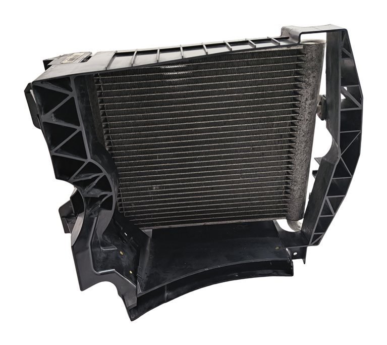 Thumbnail 4: 13-20 ROVER SPORT DISCOVERY (L405 L462 L494) RIGHT AUXILIARY RADIATOR & BRACKET