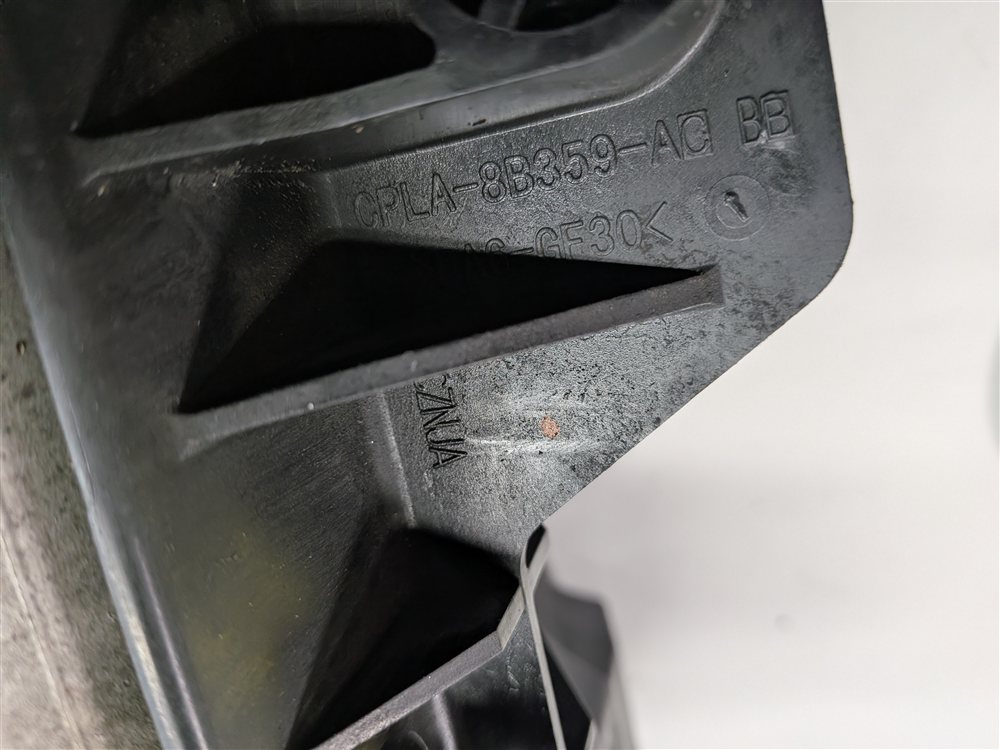 Thumbnail 7: 13-20 ROVER SPORT DISCOVERY (L405 L462 L494) RIGHT AUXILIARY RADIATOR & BRACKET