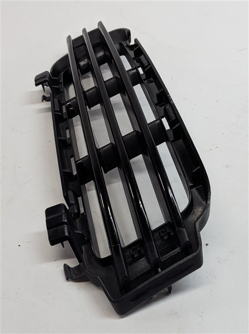 Thumbnail 6: 2014 RANGE ROVER (L405) FRONT RIGHT PASSENGER LOWER BUMPER GRILLE END