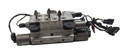 Thumbnail 2: 2014 RANGE ROVER (L405) ACTIVE SWAY BAR VALVE CONTROL BLOCK