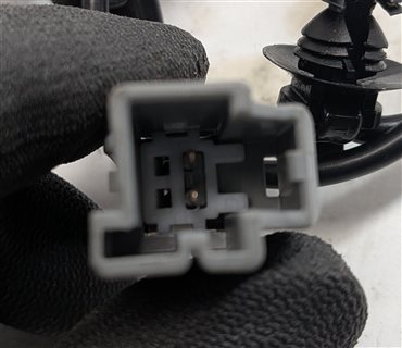 Thumbnail 5: 2013-2019 RANGE ROVER (L405) DRIVER OR PASSENGER SEAT SEATBELT BUCKLE RECEIVER