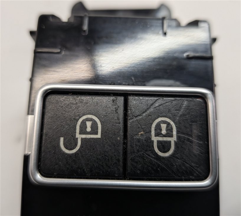 Thumbnail 9: 2014 RANGE ROVER (L405) REAR RIGHT DOOR LOCK CONTROL SWITCH PANEL