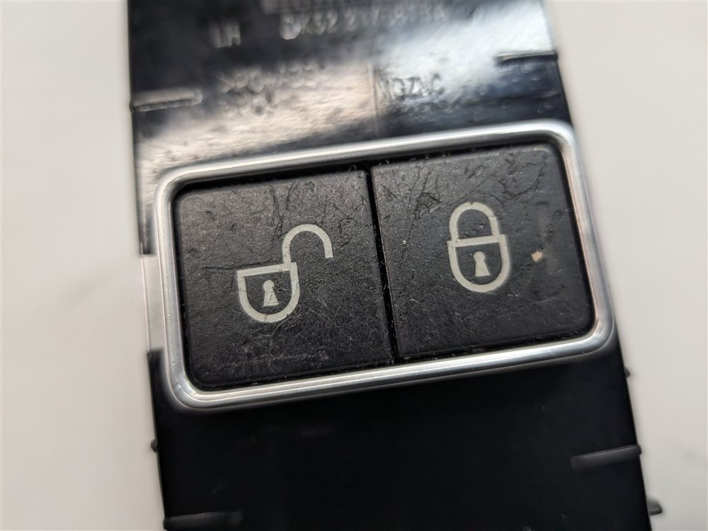 Thumbnail 10: 2014 RANGE ROVER (L405) REAR LEFT DOOR LOCK CONTROL SWITCH PANEL