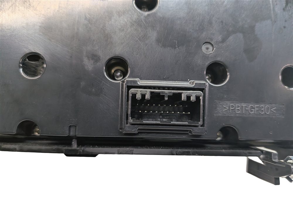 Thumbnail 6: 14-15 RANGE ROVER SPORT (L494) REAR HEATER AC TEMPERATURE CONTROL (HEATED SEATS)