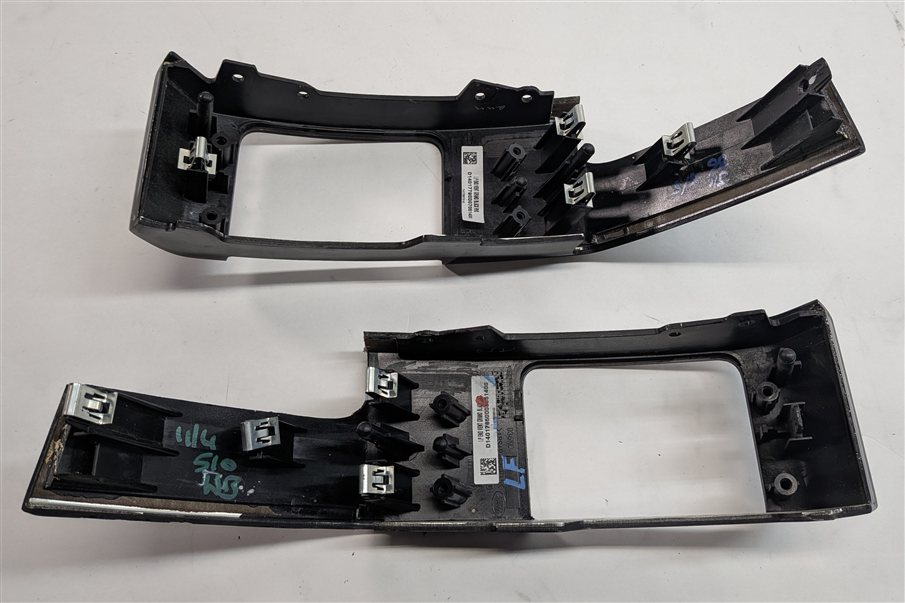 Thumbnail 8: 2014 RANGE ROVER (L405) INTERIOR DASH CENTER CONSOLE DOOR TRIM SET/15 (BLACK)