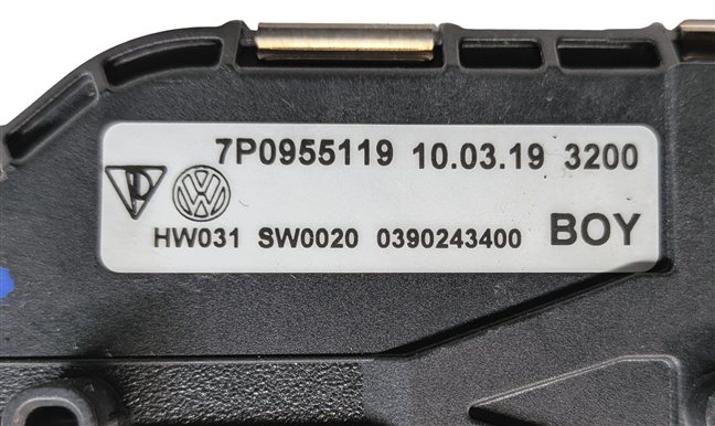 Thumbnail 7: 2011-2018 PORSCHE CAYENNE (958) FRONT WINDSHIELD WIPER MOTOR
