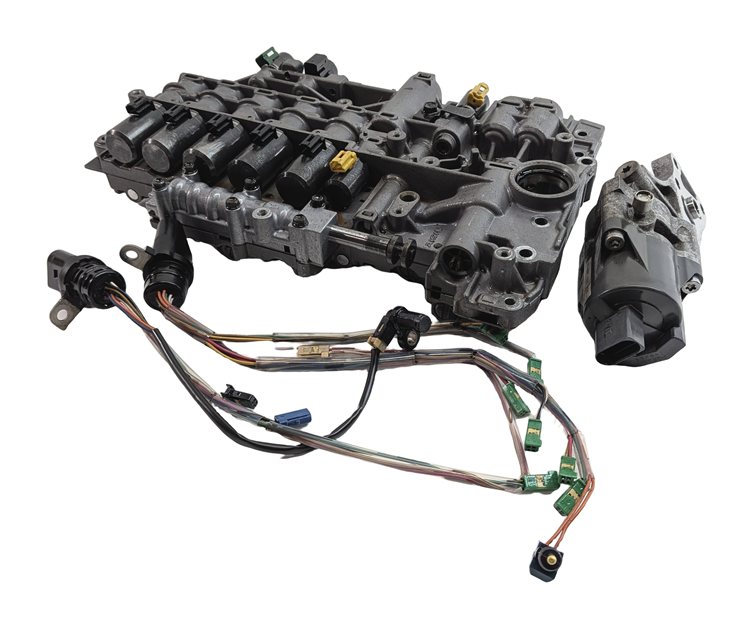 Thumbnail 2: 2011-2018 PORSCHE CAYENNE (958) A/T AUTO AUTOMATIC TRANSMISSION VALVE BODY
