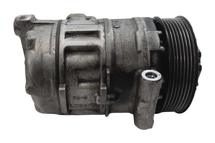 Thumbnail 2: 11-18 PORSCHE CAYENNE (958) 4.8L M48 V8 - A/C AIR CONDITIONING COMPRESSOR PUMP