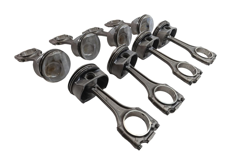 Thumbnail 1: 2008-2014 PORSCHE CAYENNE PANAMERA (957 970) 4.8L M48 N/A PISTON w/ ROD SET/8